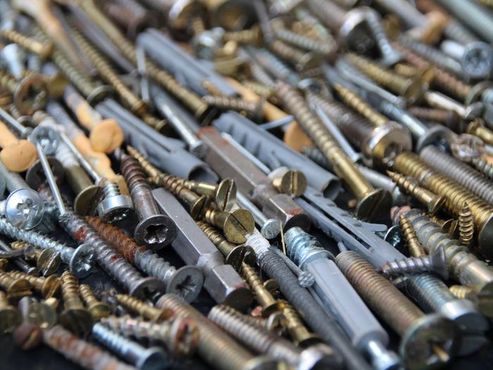 Tornillos y fijaciones